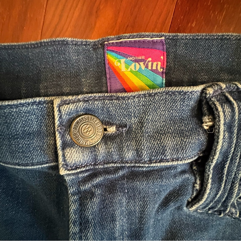 MOTHER Lovin’ Superstition Flare Jean - Picture 4 of 7